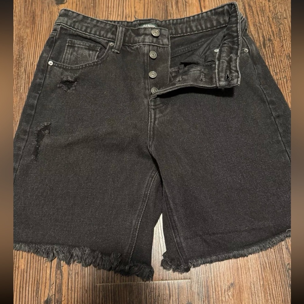 Wild Fable Shorts High Rise Bermuda Black Button Fly Pockets Women’s Size 4